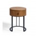 Mesa de cabeceira redonda com efeito de ripas em carvalho natural e metal preto